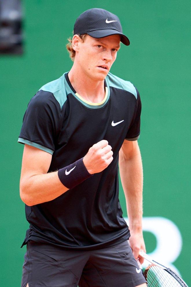 法媒：兰斯中卫阿格巴杜今夏吸引关注，但他选择留队